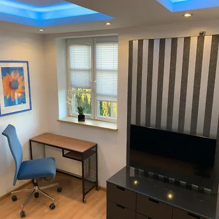 Pino24 Mit Pool Und Sauna Apartmán