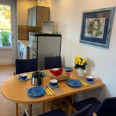 Pino24 Mit Pool Und Sauna * 哈伦贝格