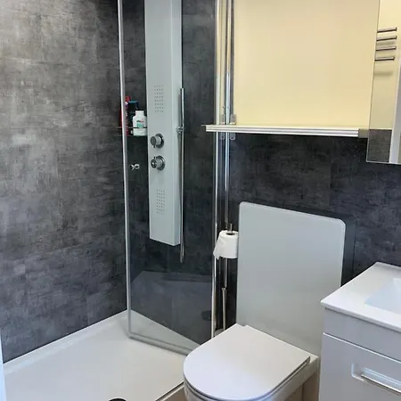 Διαμέρισμα Pino24 Mit Pool Und Sauna Hallenberg