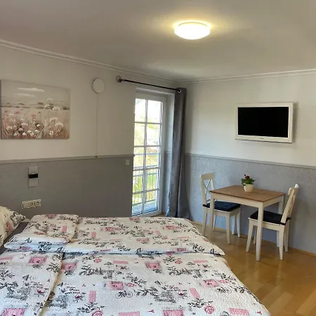 Pino24 Ferienwohnungen Mit Pool Und Blockhaus-Sauna Hallenberg