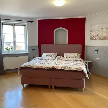 Pino24 Ferienwohnungen Mit Pool Und Blockhaus-Sauna *
