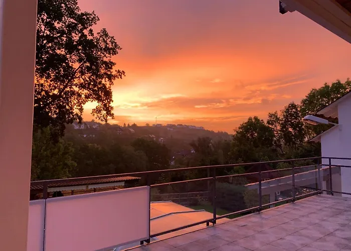 Pino24 Mit Pool Und Sauna Apartamento *