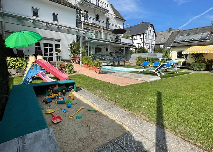 Pino24 Mit Pool Und Sauna * Hallenberg