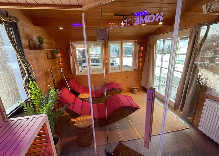 Pino24 Mit Pool Und Sauna *